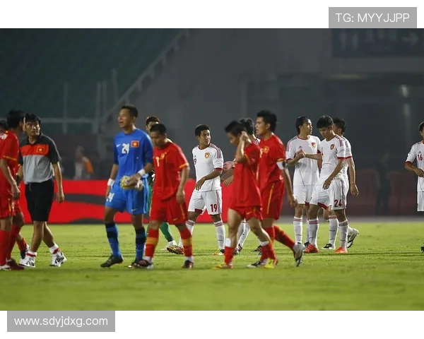 孟加拉女足迎战中国强敌之战